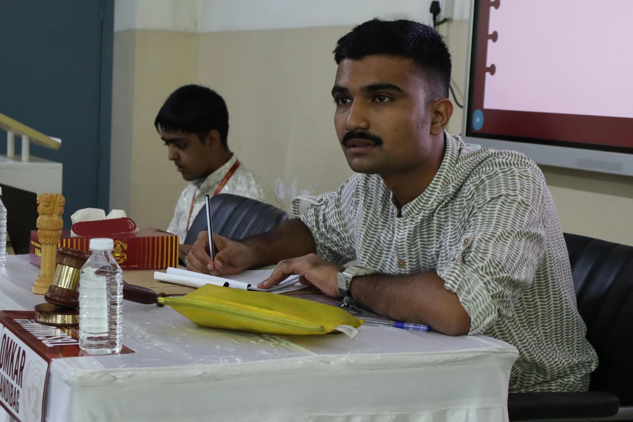Omkar Handibag
